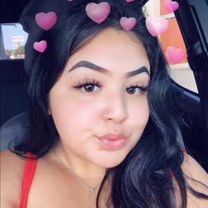 Meet your Posher, Cheyvonne